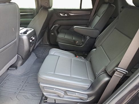 Used 2024 GMC Yukon Denali w/ Max Trailering Package AWD/4WD image 12