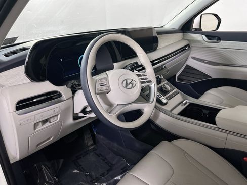 Used 2025 Hyundai Palisade Calligraphy AWD/4WD image 9