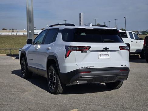 New 2026 Chevrolet Equinox ACTIV image 3