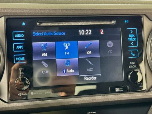 Used 2019 Toyota Tacoma TRD Off-Road AWD/4WD image 33