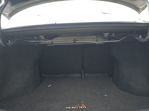 Used 2015 Nissan Sentra S image 14