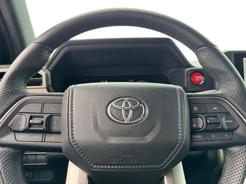 Used 2024 Toyota Tacoma TRD Sport image 15