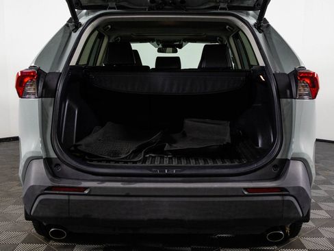 Used 2021 Toyota RAV4 XLE Premium image 37