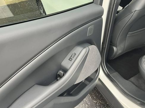 Used 2023 Ford Mustang Mach-E Premium image 37