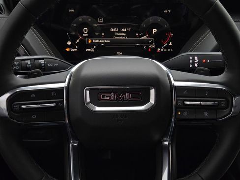 New 2026 GMC Yukon Elevation image 11