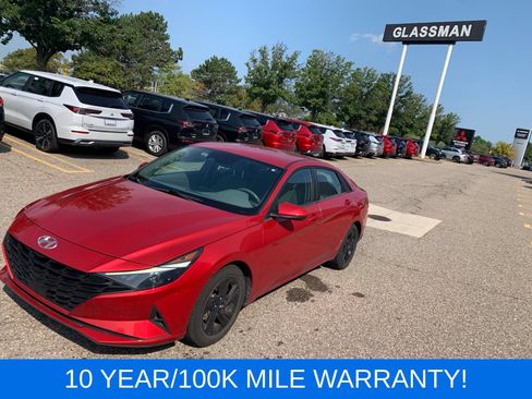 Certified 2021 Hyundai Elantra SEL w/ Convenience Package FWD image 1