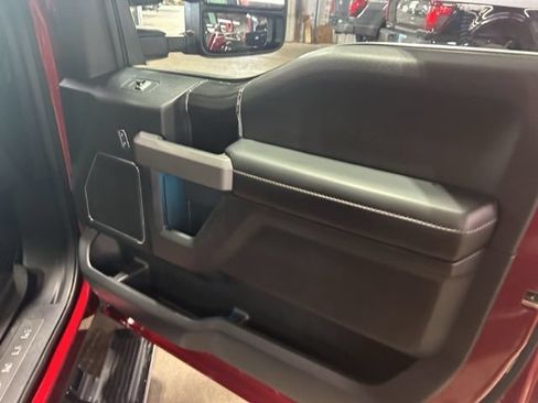 Used 2019 Ford F150 Platinum w/ Equipment Group 701A Luxury AWD/4WD image 23