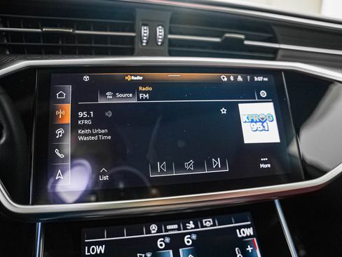 Certified 2025 Audi S7 Premium Plus w/ S Sport Package AWD/4WD image 21