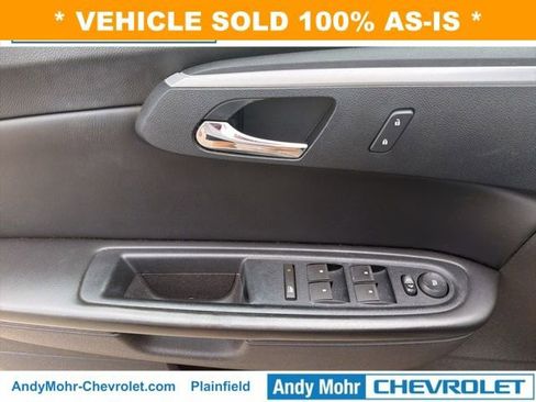 Used 2011 Chevrolet Traverse LT image 11