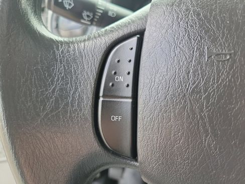 Certified 2018 Ford E-350 and Econoline 350 Super Duty w/ Power Windows & Locks Group image 19