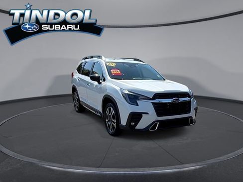 Certified 2025 Subaru Ascent Touring w/ Popular Package #2 AWD/4WD image 2