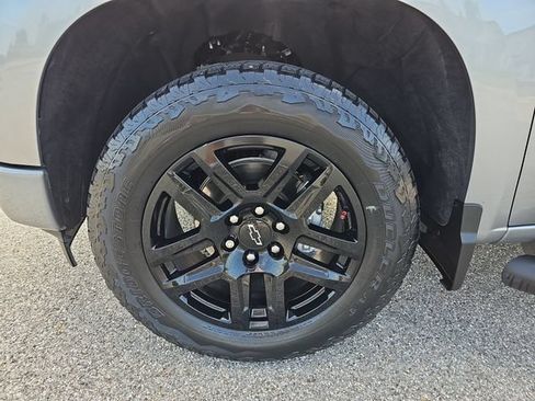 Used 2024 Chevrolet Silverado 1500 Custom w/ Turbomax Blackout Package AWD/4WD image 32