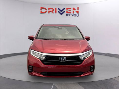 Used 2024 Honda Odyssey Touring image 9