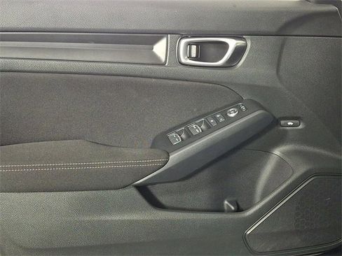 Used 2023 Honda Civic Sport image 14