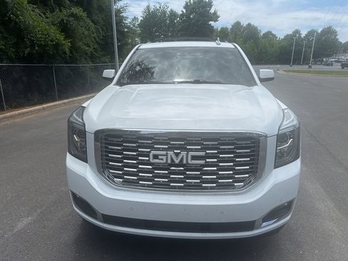Used 2019 GMC Yukon Denali w/ Denali Ultimate Package RWD image 2