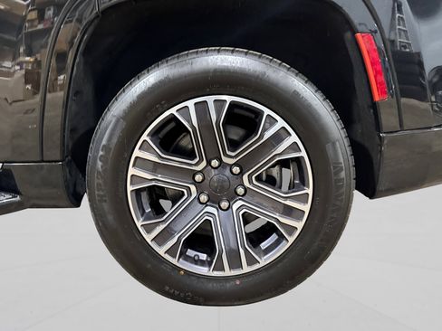 Used 2024 Jeep Wagoneer Series II w/ Flexible Seating Group image 54