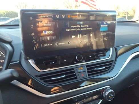 New 2025 Nissan Altima 2.5 SR w/ SR Premium Package image 12