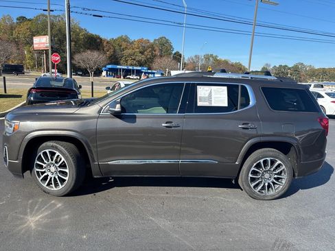 Used 2020 GMC Acadia Denali image 2