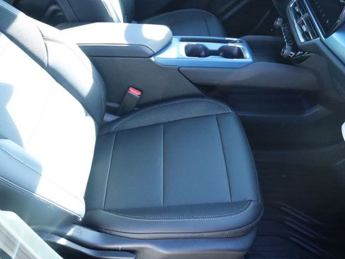 New 2026 Chevrolet Equinox EV LT FWD image 13