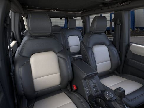 New 2026 Ford Bronco Outer Banks image 10