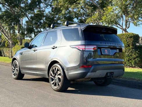 Used 2018 Land Rover Discovery HSE image 5