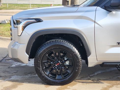 Used 2025 Toyota Tundra SR5 image 9