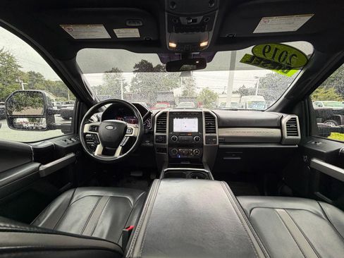 Used 2019 Ford F250 Platinum w/ Platinum Ultimate Package AWD/4WD image 47