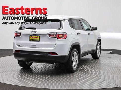 Used 2023 Jeep Compass Sport AWD/4WD image 5