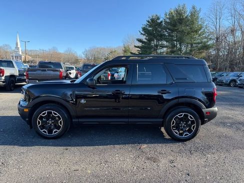 Used 2025 Ford Bronco Sport Outer Banks w/ Outer Banks Tech Package+ image 2