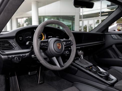 Used 2023 Porsche 911 GT3 RWD image 43