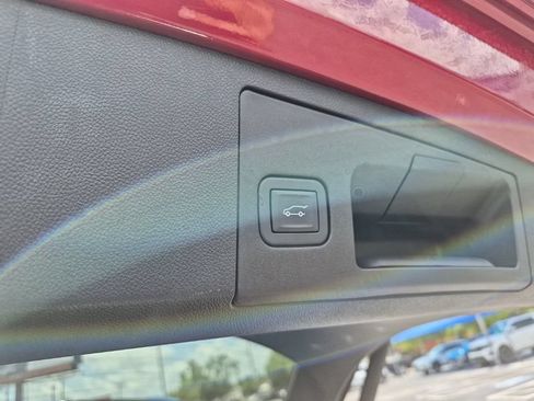 Used 2025 Cadillac XT4 Sport FWD image 20