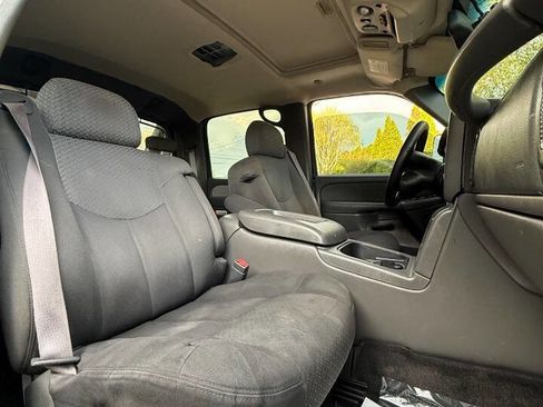 Used 2003 Chevrolet Avalanche 4x4 w/ The North Face Edition image 16