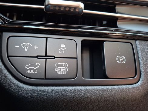 New 2026 Kia Sportage EX AWD/4WD image 17
