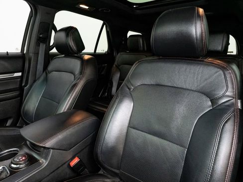 Used 2017 Ford Explorer Sport w/ Equipment Group 401A image 10
