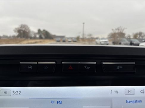 Used 2022 Ford F150 Lariat image 38