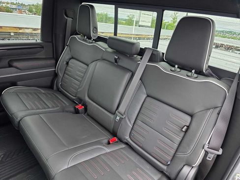 Certified 2024 GMC Sierra 2500 AT4X w/ AT4X AEV Edition AWD/4WD image 17