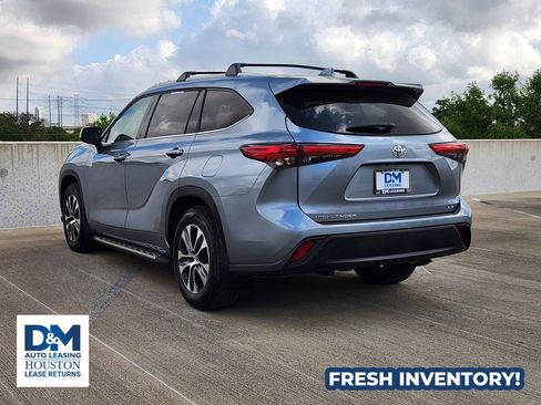 Used 2022 Toyota Highlander XLE image 8