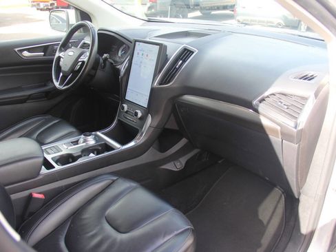 Used 2022 Ford Edge Titanium image 22