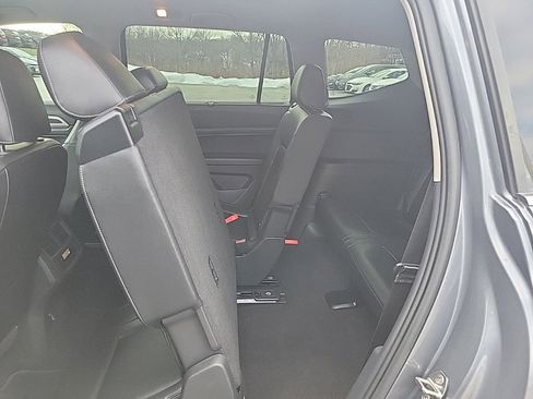 Used 2019 Volkswagen Atlas SE image 18