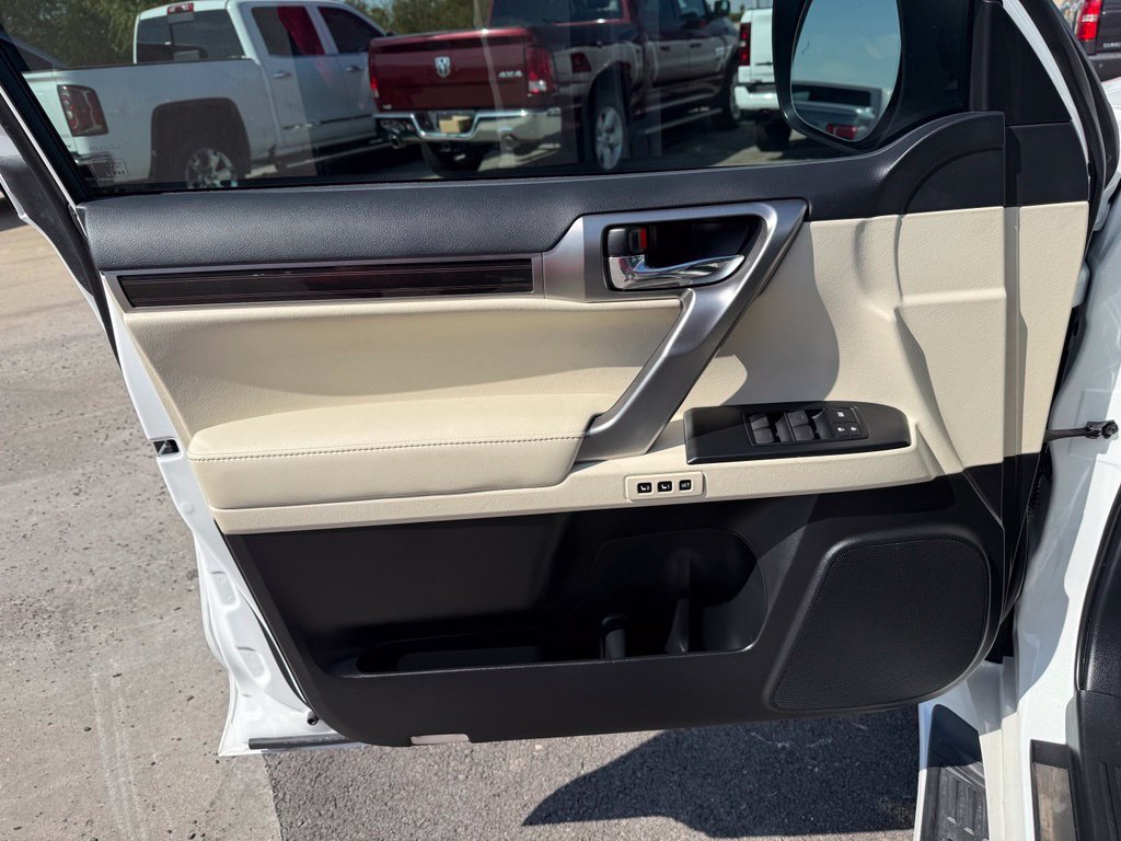 Used 2023 Lexus GX 460 Premium AWD/4WD image 12