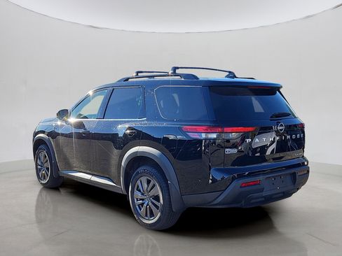 Certified 2022 Nissan Pathfinder SV image 25