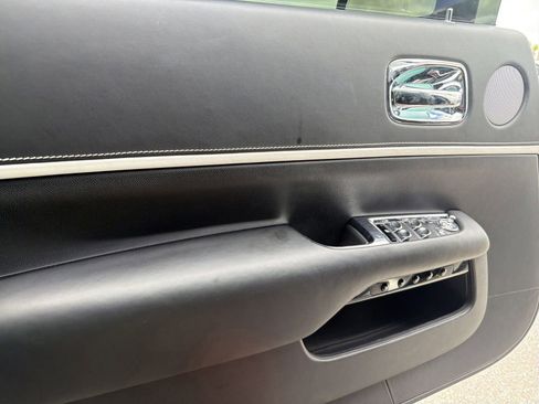 Used 2020 Rolls-Royce Wraith RWD image 23