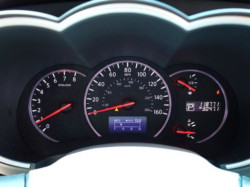 Used 2015 Nissan Quest SV w/ Protection Package FWD image 8