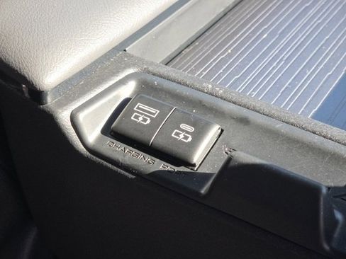 Used 2021 Toyota Sienna XSE image 30