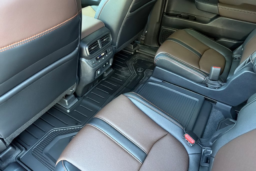 New 2026 Honda Pilot TrailSport image 17