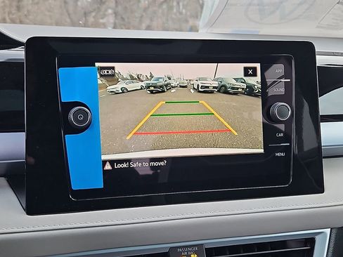 New 2026 Volkswagen Taos SE AWD/4WD image 16