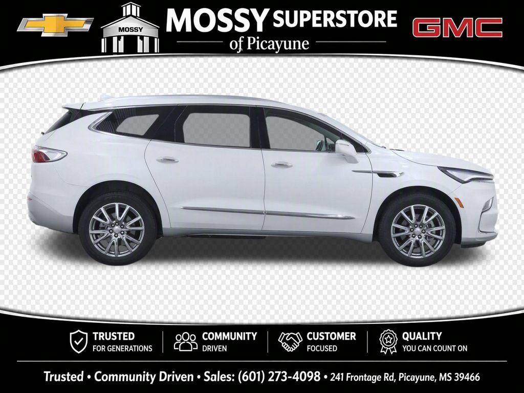 Used 2023 Buick Enclave Premium w/ Experience Buick Package FWD image 9