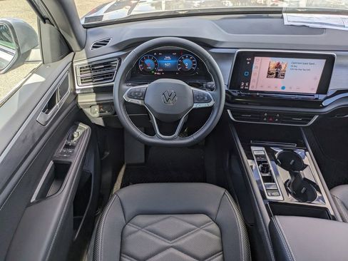 New 2026 Volkswagen Atlas Cross Sport SE AWD/4WD image 16