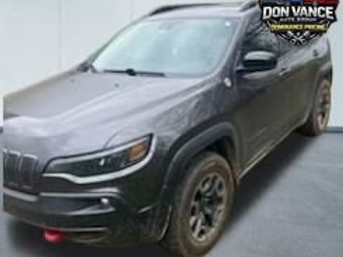 Used 2022 Jeep Cherokee Trailhawk w/ Comfort/Convenience Group image 3
