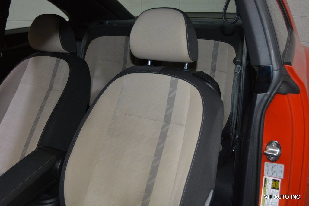 Used 2018 Volkswagen Beetle 2.0T Coast FWD image 13